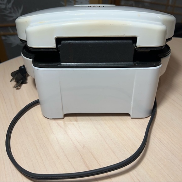 Salton George Foreman Grilling Machine Electric Contact Grill Model GR-10A White - Picture 4 of 8